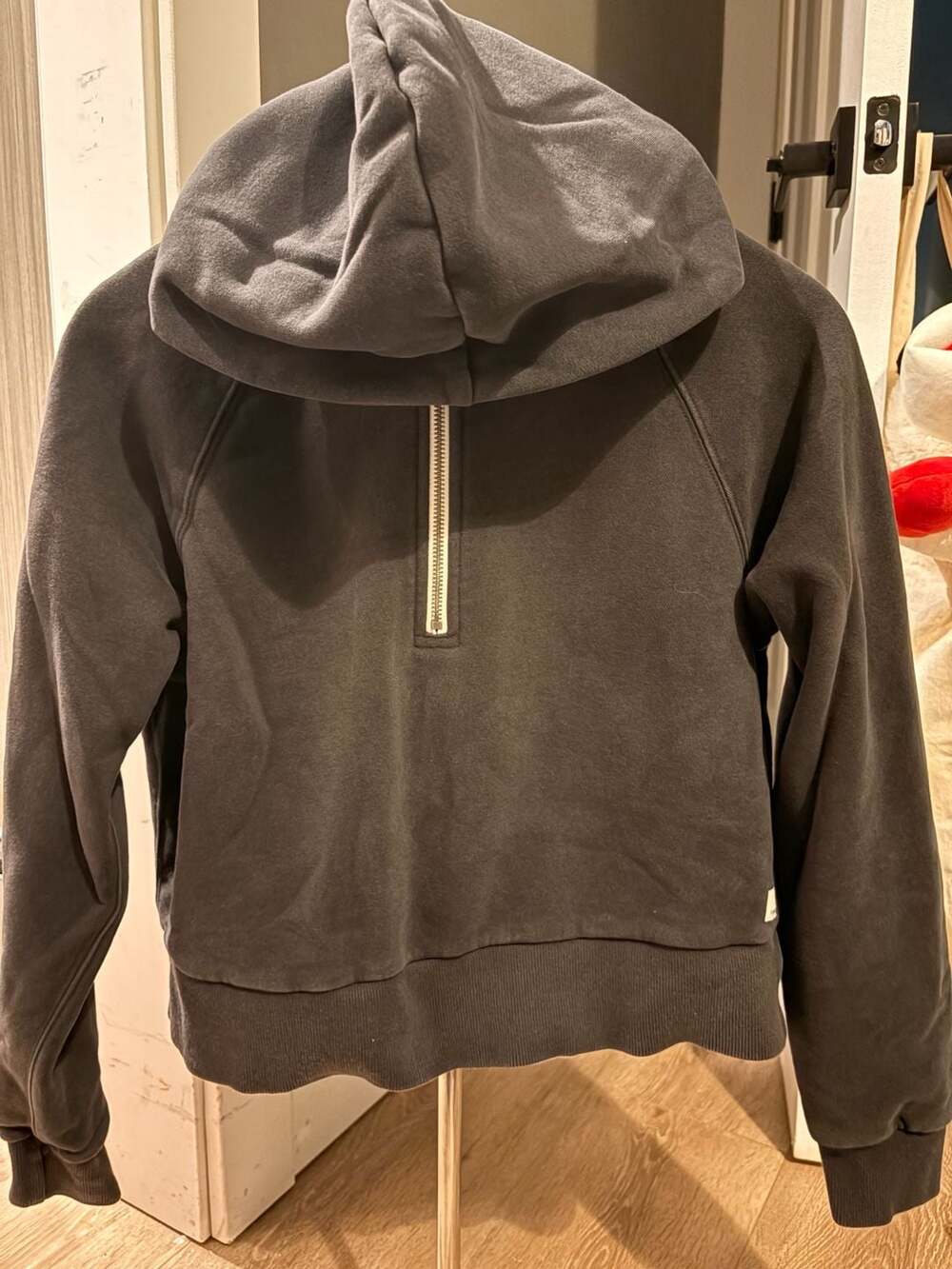 Vuori Restore Half-Zip Cropped Hoodie Size XS Washed Black Organic Cotton